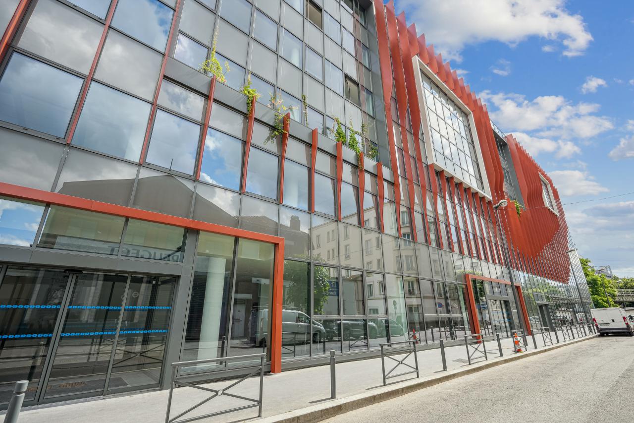 Bureau Saint-Ouen 9822m² Location bureau Saint-Ouen Seine-Saint-Denis OLBUR2104933 0